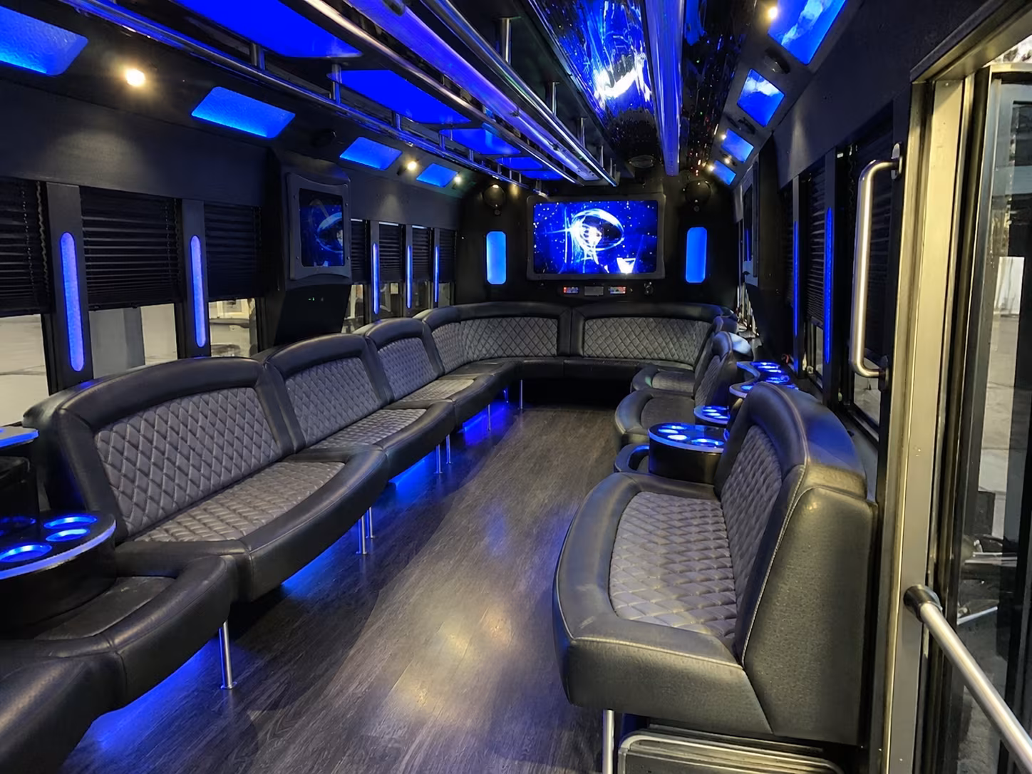 houston 28 passenger party bus interior