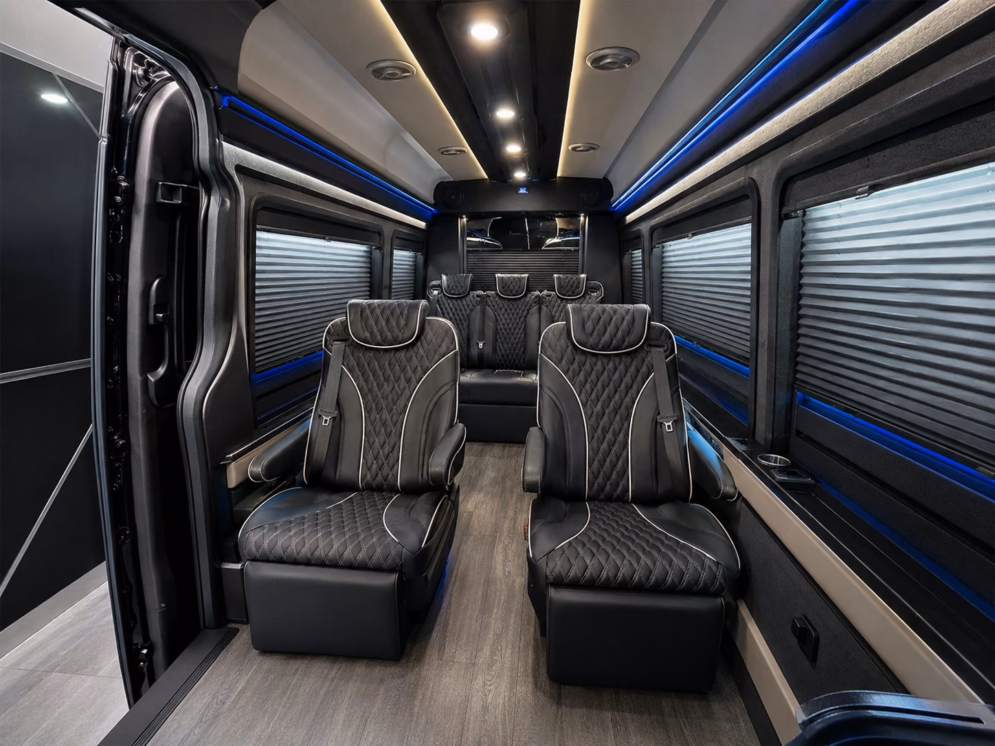 houstoncoachbuscompany com is the easy way to handle houston convention and corporate group arrivals
